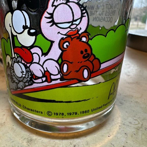 Vintage McDonalds Mugs - Picture 14 of 14